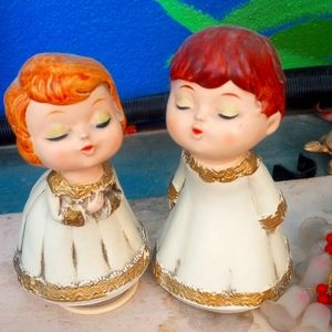 Figures/ vintage,oil paintings,clothes,shoes,costume jewels,and vintage collect